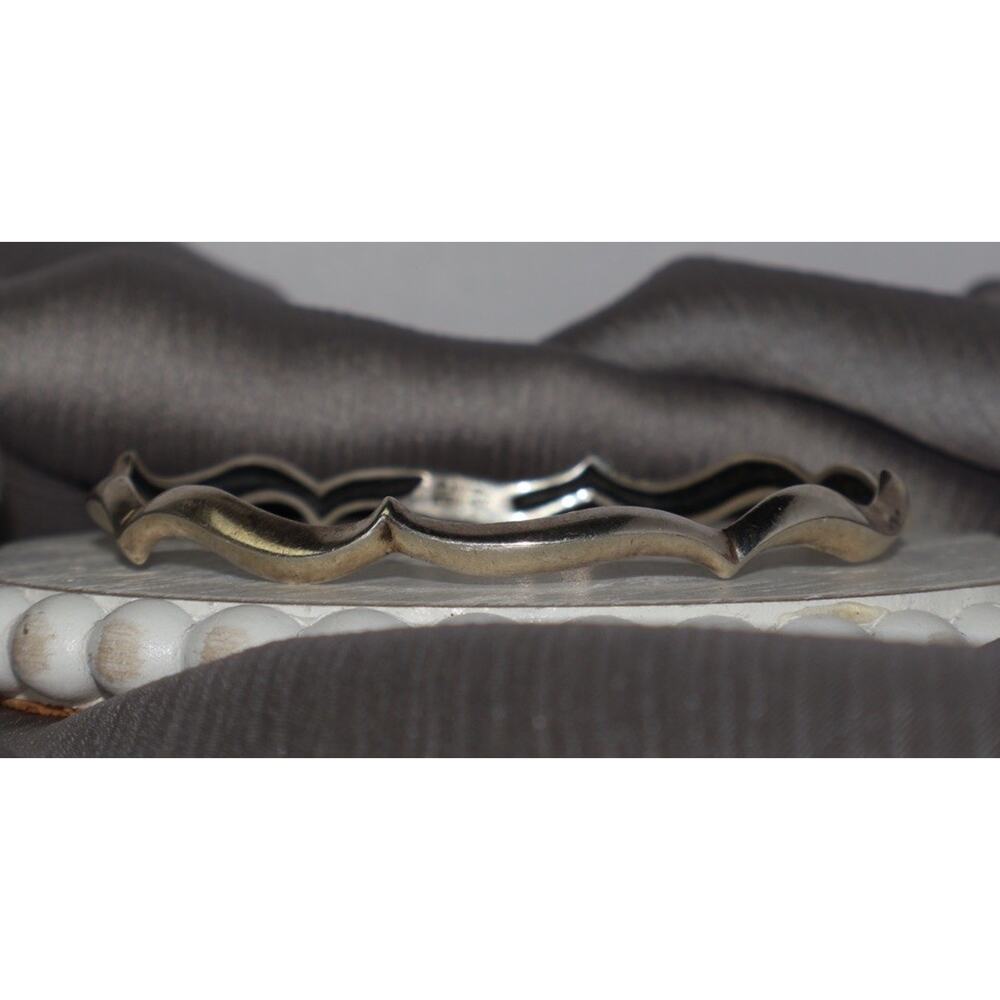 Retired James Avery 925 Wave Scroll Bangle Bracelet 14.6G / 7.5in / 4.5mm